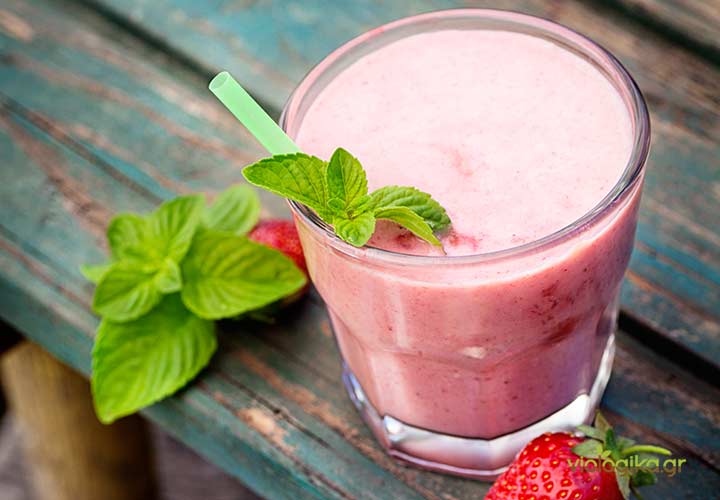 Πανεύκολο Smoothie φράουλας